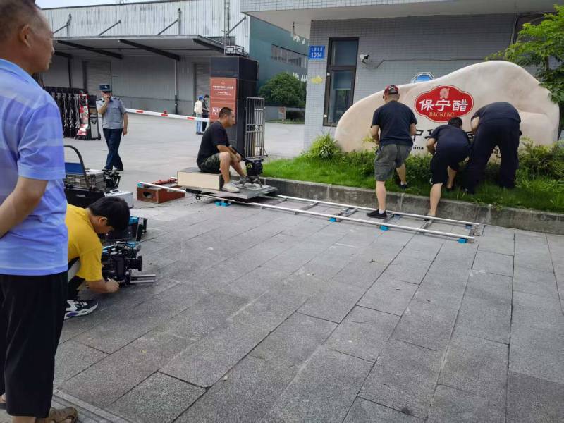 伊犁广告片拍摄公司核心优势：全流程服务，让品牌广告片省心更出彩